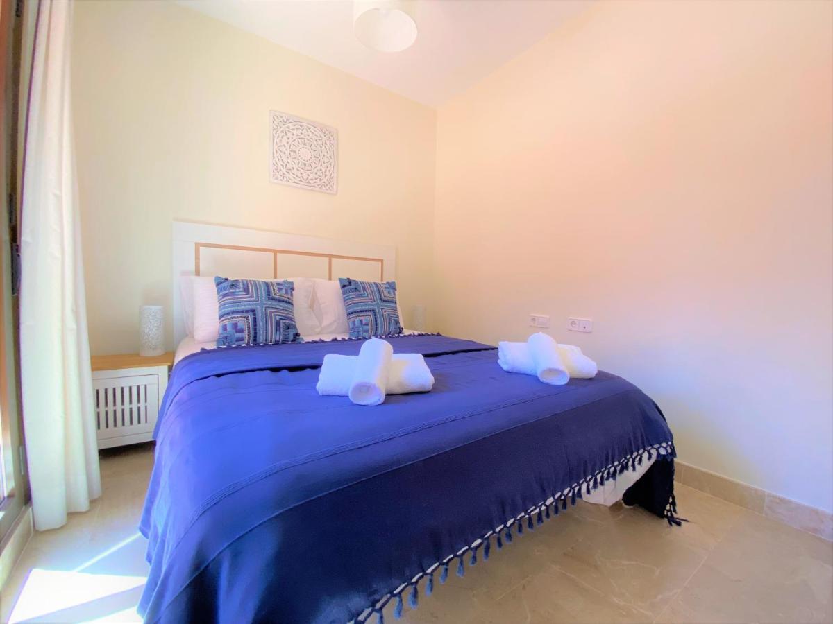 Sea View Penthouse Apartment With Hot Tub - Casa Bella Vista, Buenas Noches , Естепона Екстериор снимка
