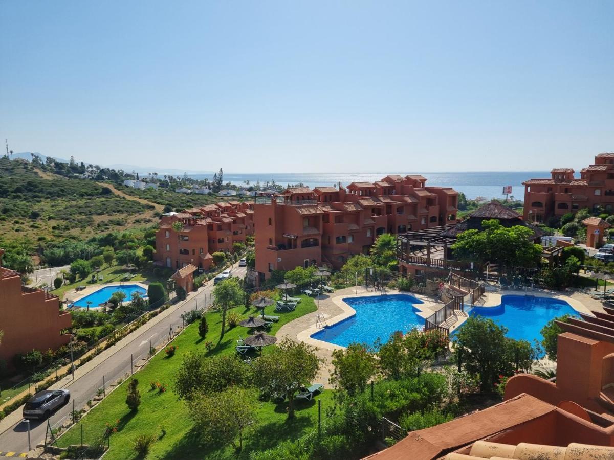 Sea View Penthouse Apartment With Hot Tub - Casa Bella Vista, Buenas Noches , Естепона Екстериор снимка